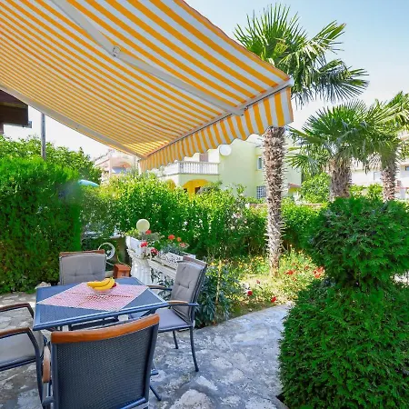 Botanica-1 * Vodice